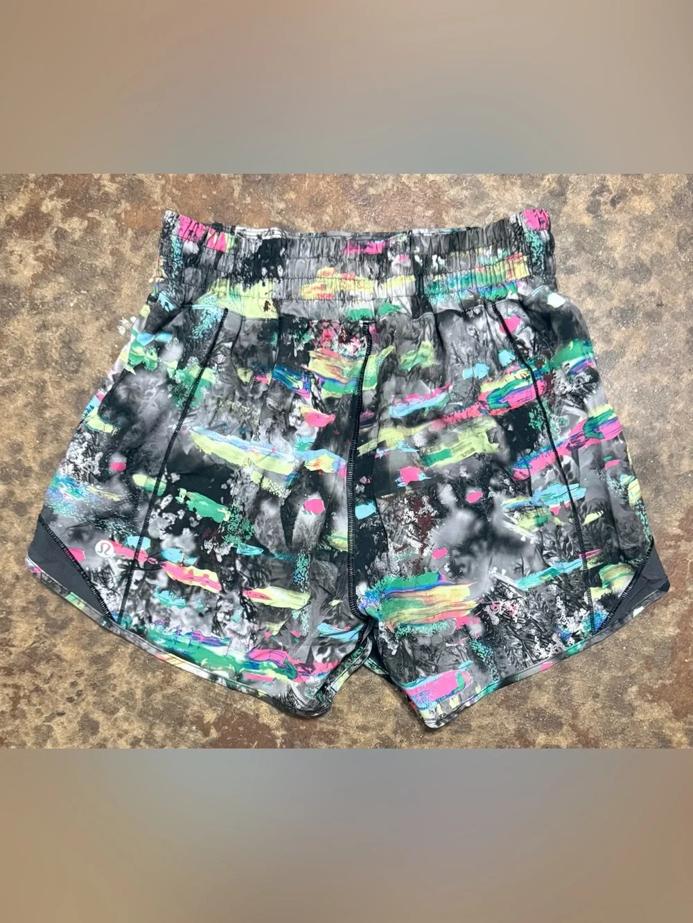 Lululemon Hotty Hot High-Rise Short 4